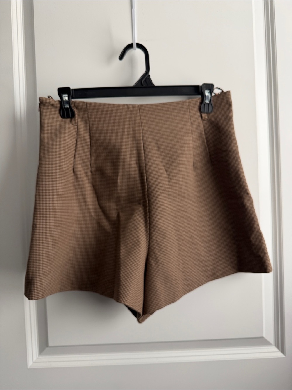Zara High-Waist Tailored Shorts in Brown